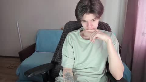 Snapshot of guy_liam1 chatting on 03-10-25, 02:05 guy_liam1 online show from 03-10-25, 02:05