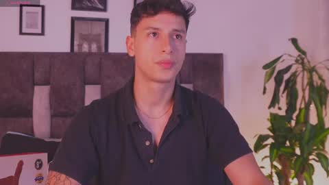 Gabriel online show from 04-14-26, 04:18