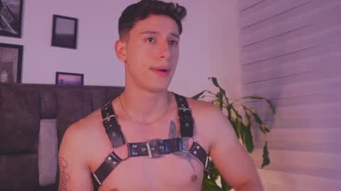 Gabriel online show from 04-16-26, 04:46