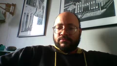 guy_wood15 online show from 01-03-25, 09:25