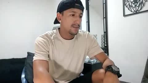 karim online show from 03-11-25, 11:04