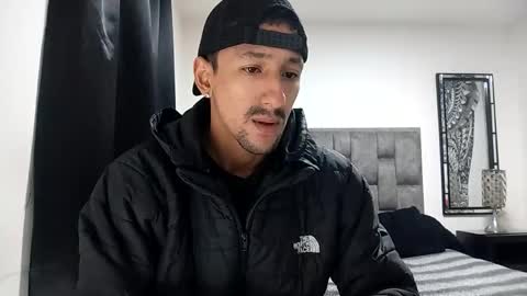 Snapshot of guykarim chatting on 02-20-26, 10:27 karim online show from 02-20-26, 10:27