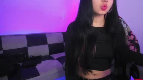 Snapshot of gwenhazel chatting on 10-01-25, 11:38 gwenhazel online show from 10-01-25, 11:38