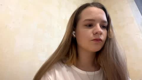 Naomi online show from 06-02-26, 08:05