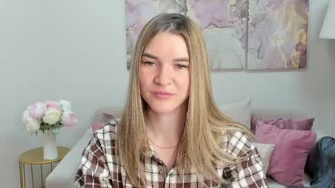 gwensmitt online show from 06-11-26, 10:19