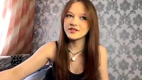 Snapshot of gwynethoverdick chatting on 05-23-26, 08:07 Nika Kova online show from 05-23-26, 08:07
