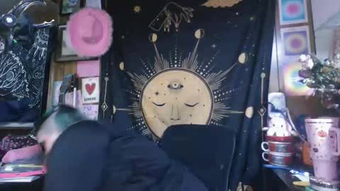 Snapshot of gxddess_fe chatting on 11-20-25, 01:39 Goddess Fe online show from 11-20-25, 01:39