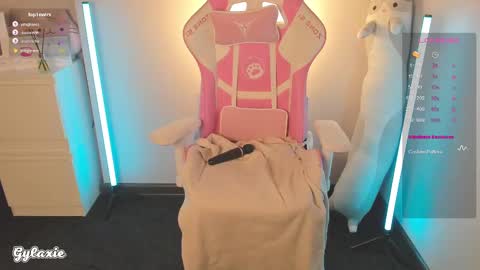   online show from 03-08-25, 09:39