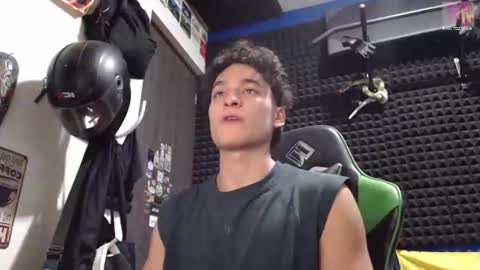 Gymbro42 online show from 07-04-26, 11:22