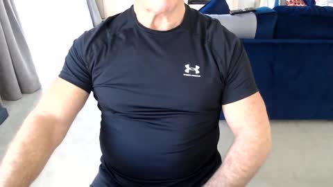 Snapshot of gymguyuk28 chatting on 02-25-25, 01:28 Gymguy online show from 02-25-25, 01:28