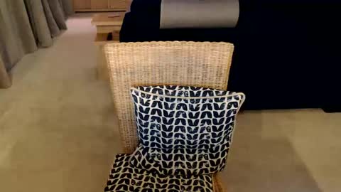 Snapshot of gymguyuk28 chatting on 03-10-25, 10:24 Gymguy online show from 03-10-25, 10:24