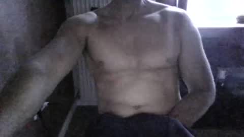 Snapshot of gymxxx_ chatting on 04-09-26, 05:40 gymxxx_ online show from 04-09-26, 05:40