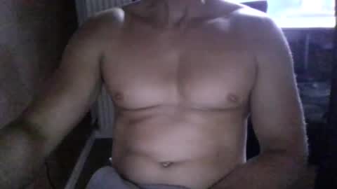 Snapshot of gymxxx_ chatting on 06-02-26, 04:31 gymxxx_ online show from 06-02-26, 04:31
