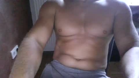 Snapshot of gymxxx_ chatting on 07-08-26, 05:01 gymxxx_ online show from 07-08-26, 05:01