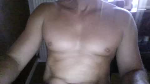 Snapshot of gymxxx_ chatting on 07-28-26, 02:35 gymxxx_ online show from 07-28-26, 02:35