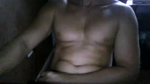 Snapshot of gymxxx_ chatting on 08-01-26, 05:18 gymxxx_ online show from 08-01-26, 05:18