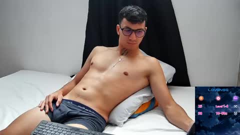 Snapshot of gyo_____ chatting on 04-30-26, 01:06 gyo online show from 04-30-26, 01:06