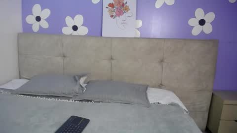 Gysellecrush online show from 12-16-24, 12:27