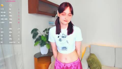 Kelly  Lilly online show from 11-29-25, 06:55