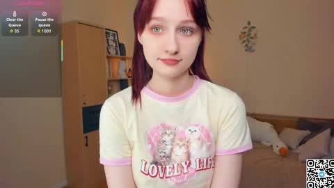 Kelly  Lilly online show from 04-18-26, 08:09