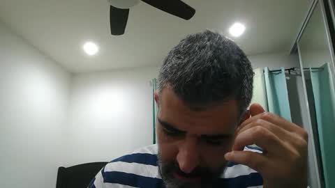 Snapshot of h0nest84 chatting on 12-10-24, 06:54 h0nest84 online show from 12-10-24, 06:54