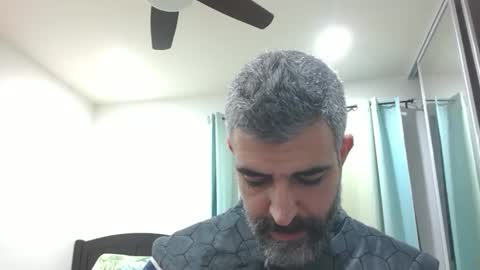 Snapshot of h0nest84 chatting on 12-11-24, 04:39 h0nest84 online show from 12-11-24, 04:39