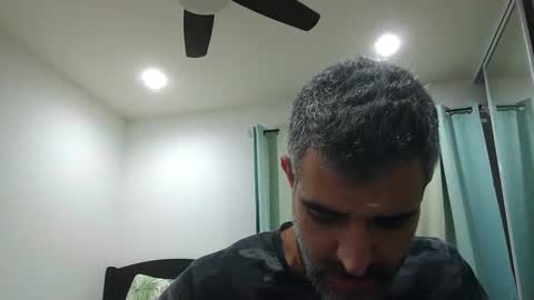 Snapshot of h0nest84 chatting on 12-20-24, 06:50 h0nest84 online show from 12-20-24, 06:50