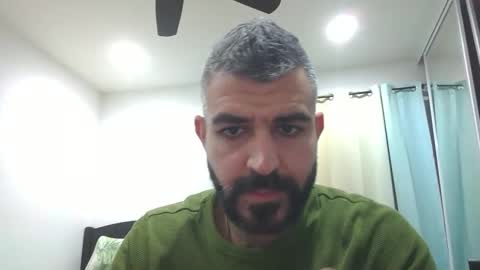 Snapshot of h0nest84 chatting on 12-26-24, 04:43 h0nest84 online show from 12-26-24, 04:43