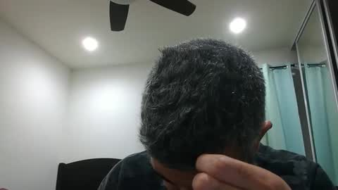 Snapshot of h0nest84 chatting on 01-11-25, 06:03 h0nest84 online show from 01-11-25, 06:03