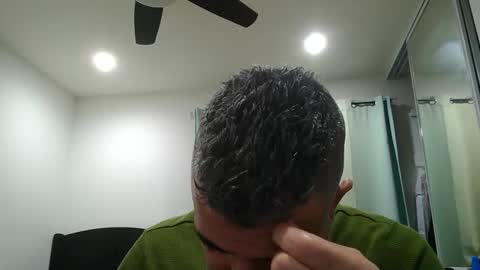 Snapshot of h0nest84 chatting on 01-19-25, 05:48 h0nest84 online show from 01-19-25, 05:48