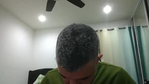 Snapshot of h0nest84 chatting on 02-10-25, 05:47 h0nest84 online show from 02-10-25, 05:47