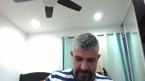 Snapshot of h0nest84 chatting on 03-06-25, 03:24 h0nest84 online show from 03-06-25, 03:24