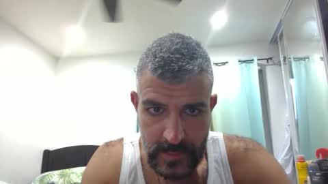 Snapshot of h0nest84 chatting on 09-22-25, 12:45 h0nest84 online show from 09-22-25, 12:45