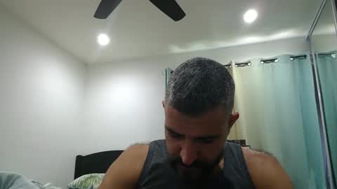 Snapshot of h0nest84 chatting on 10-12-25, 05:56 h0nest84 online show from 10-12-25, 05:56