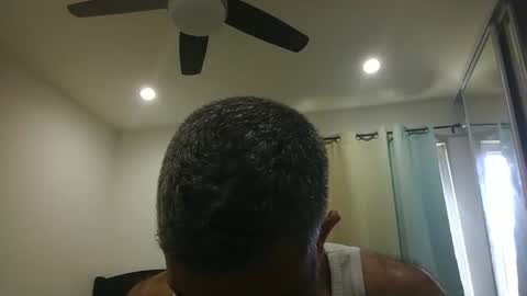 Snapshot of h0nest84 chatting on 10-25-25, 05:40 h0nest84 online show from 10-25-25, 05:40