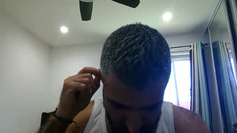 Snapshot of h0nest84 chatting on 10-26-25, 10:36 h0nest84 online show from 10-26-25, 10:36