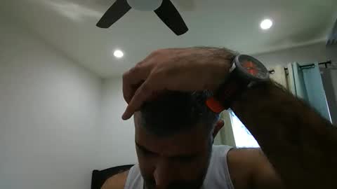 Snapshot of h0nest84 chatting on 12-16-25, 08:36 h0nest84 online show from 12-16-25, 08:36