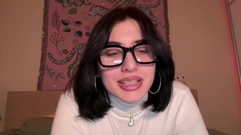 Helga online show from 03-29-26, 04:40