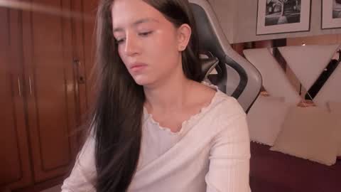 haathorx online show from 10-18-25, 03:02