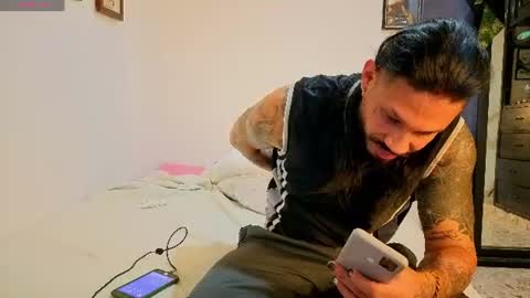 Snapshot of hache_222 chatting on 07-29-26, 02:04 hache_222 online show from 07-29-26, 02:04