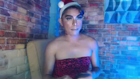 Snapshot of hadasam26 chatting on 12-24-24, 09:06 SAM online show from 12-24-24, 09:06