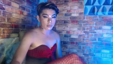 Snapshot of hadasam26 chatting on 01-06-25, 08:50 SAM online show from 01-06-25, 08:50