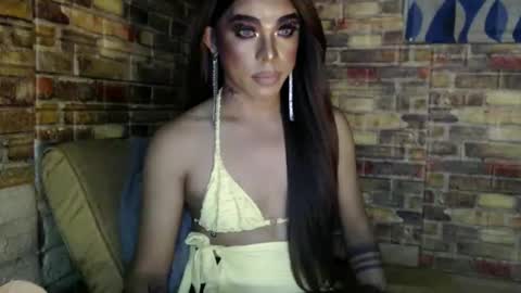 Snapshot of hadasam26 chatting on 09-08-25, 05:56 SAM online show from 09-08-25, 05:56