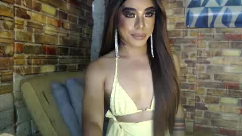 Snapshot of hadasam26 chatting on 09-25-25, 10:24 SAM online show from 09-25-25, 10:24