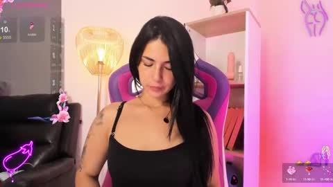 Snapshot of hadid_jimenez chatting on 09-29-25, 10:58 Hadid online show from 09-29-25, 10:58