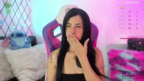 Snapshot of hadid_jimenez chatting on 10-09-25, 08:29 Hadid online show from 10-09-25, 08:29