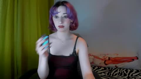 Snapshot of hadley_mills chatting on 05-15-26, 01:29 hadley online show from 05-15-26, 01:29