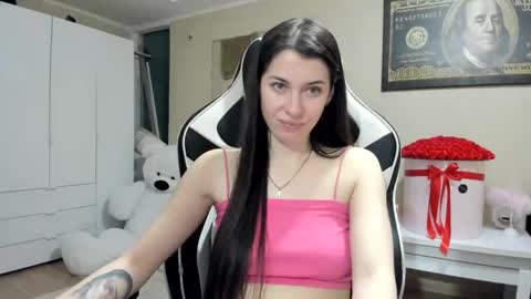 Snapshot of hailey_beauty chatting on 01-25-25, 05:08 Sk pe Anya388109 online show from 01-25-25, 05:08