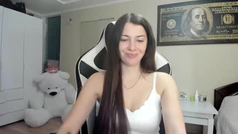 Snapshot of hailey_beauty chatting on 10-08-25, 09:34 Sk pe Anya388109 online show from 10-08-25, 09:34