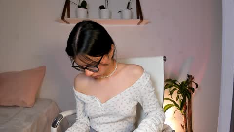 Hailey online show from 02-06-25, 10:53